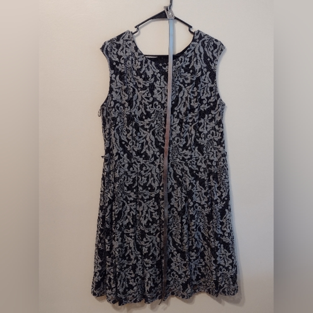 Lace print, belted midi dress